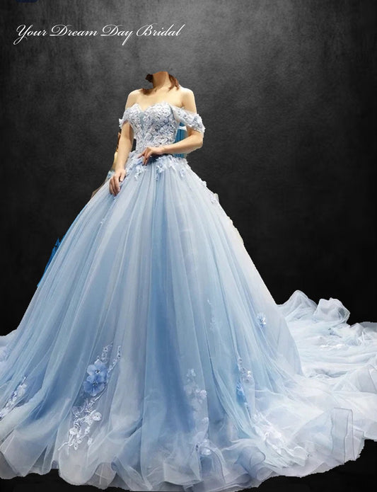 Be the Belle of the Ball with our Off the Shoulder Sweetheart Neckline Quinceanera Gown! - Your Dream Day Bridal