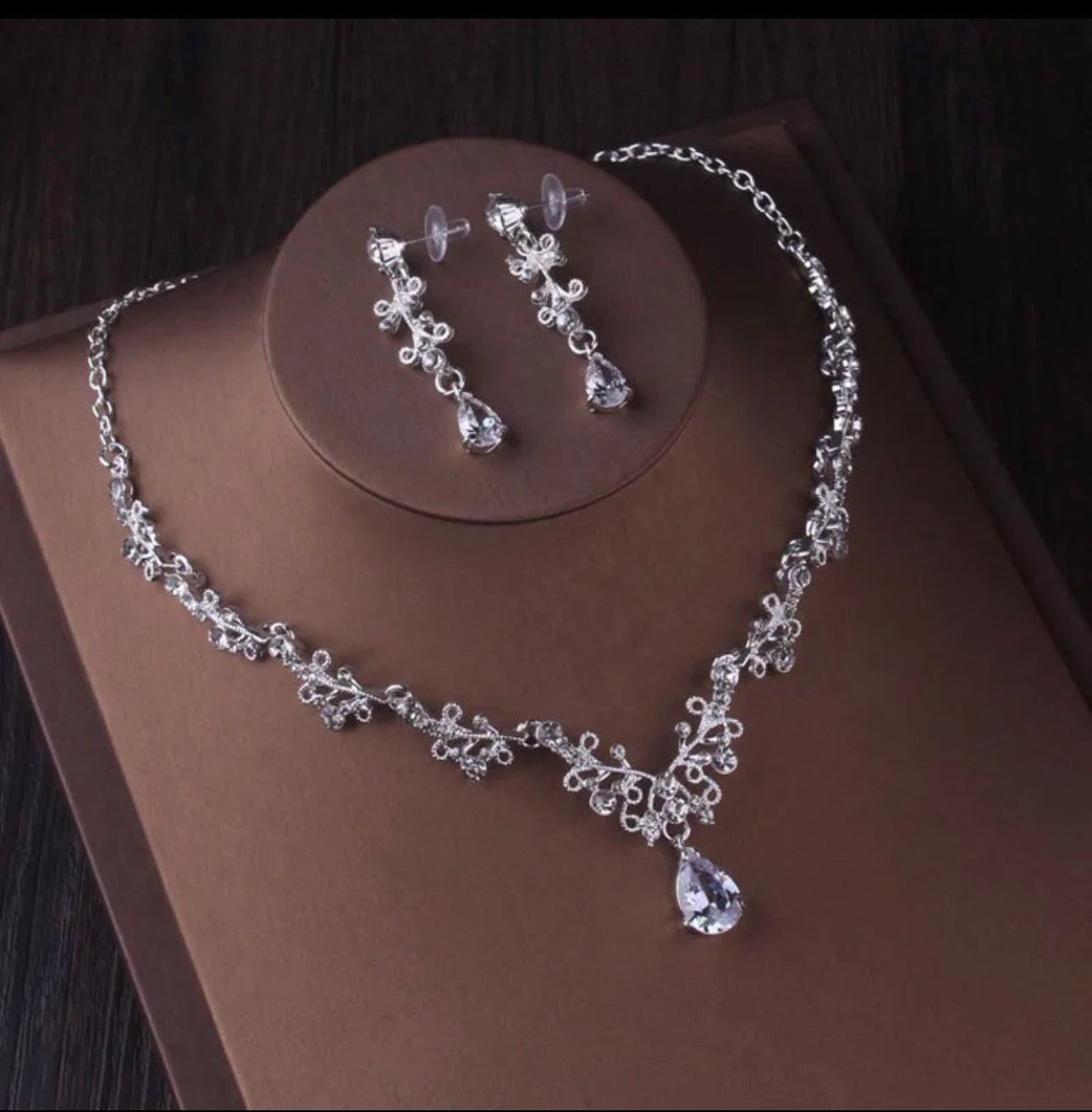 Crystal Water Drop Tiara With Necklace & Earrings - Your Dream Day Bridal