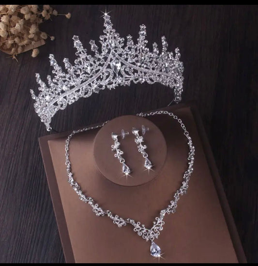 Crystal Water Drop Tiara With Necklace & Earrings - Your Dream Day Bridal